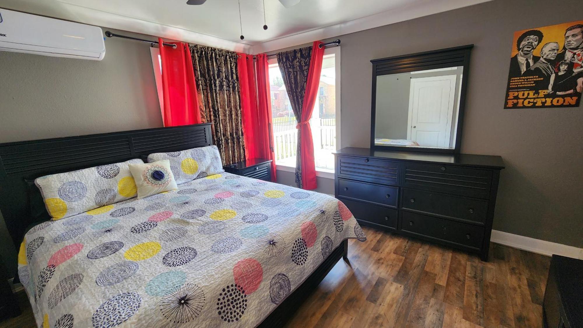 Spacious 6br-sleeps 20 Perfect For Families-groups Holiday home Houston