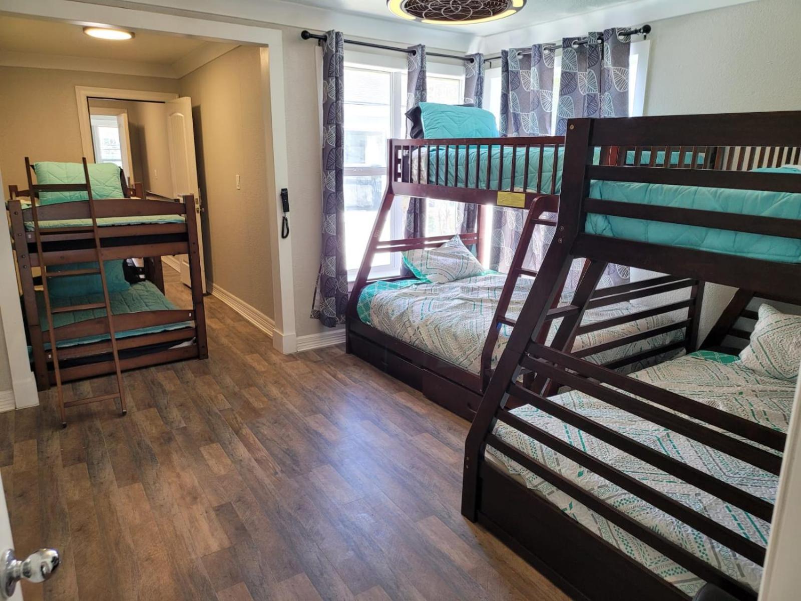 Spacious 6br-sleeps 20 Perfect For Families-groups * Houston
