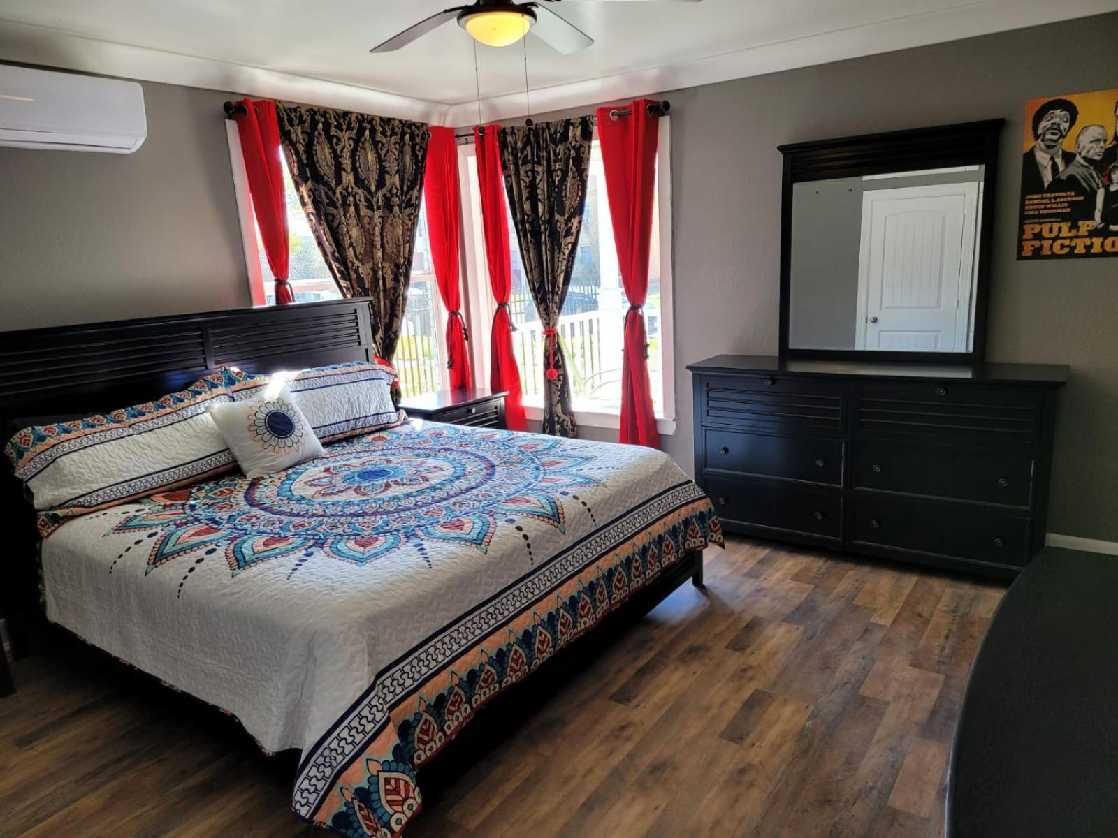 Spacious 6br-sleeps 20 Perfect For Families-groups Holiday home